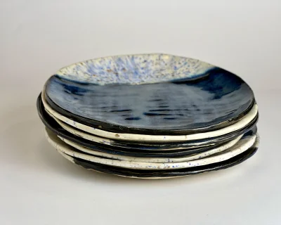 Ceramic plates with inkjet glaze